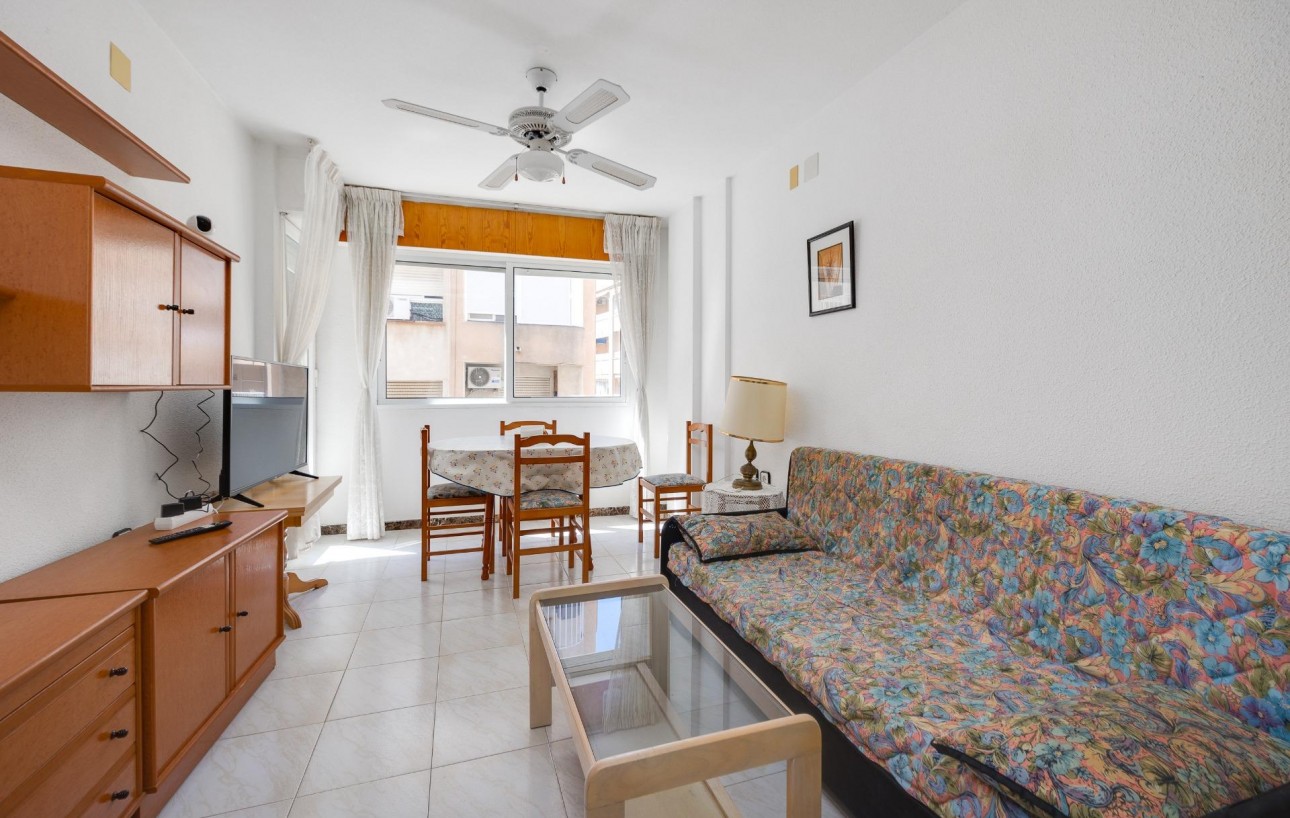 Sale - Apartment - Torrevieja - Playa de los locos