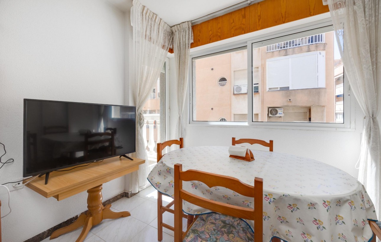 Sale - Apartment - Torrevieja - Playa de los locos