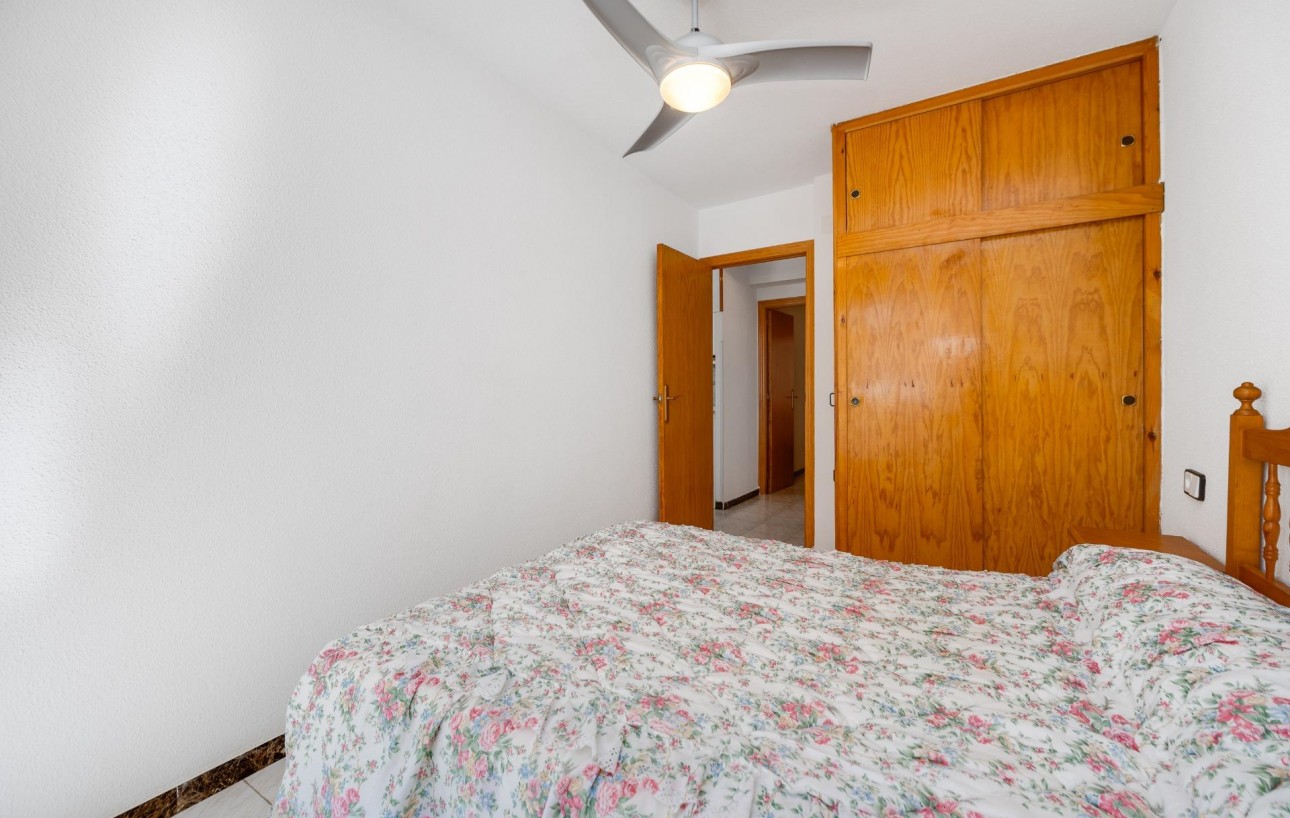 Sale - Apartment - Torrevieja - Playa de los locos