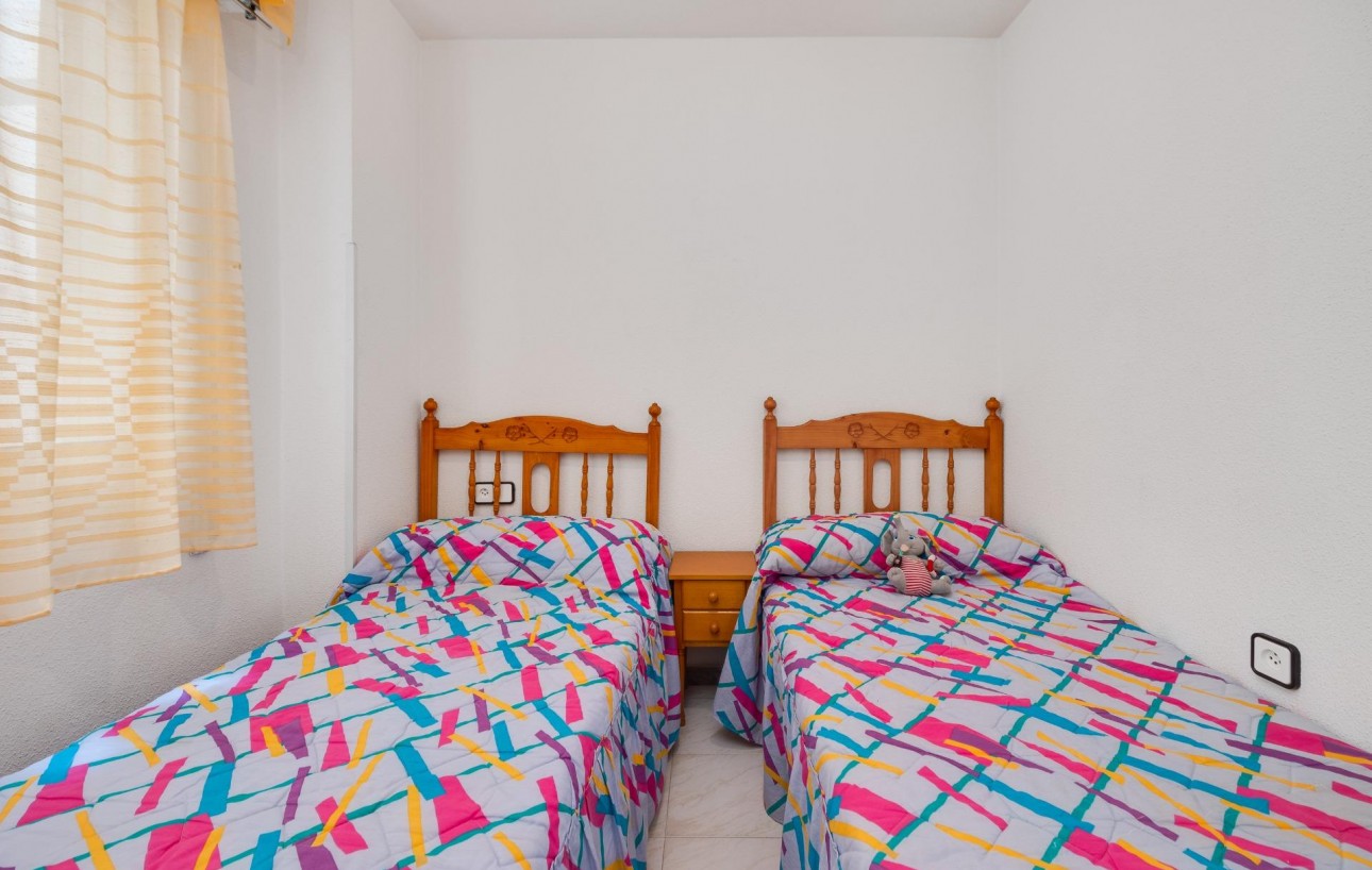 Sale - Apartment - Torrevieja - Playa de los locos