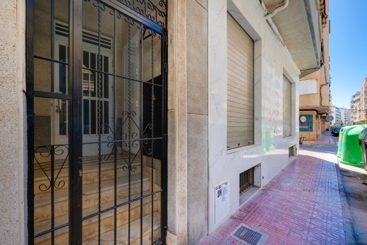 Sale - Apartment - Torrevieja - Playa de los locos