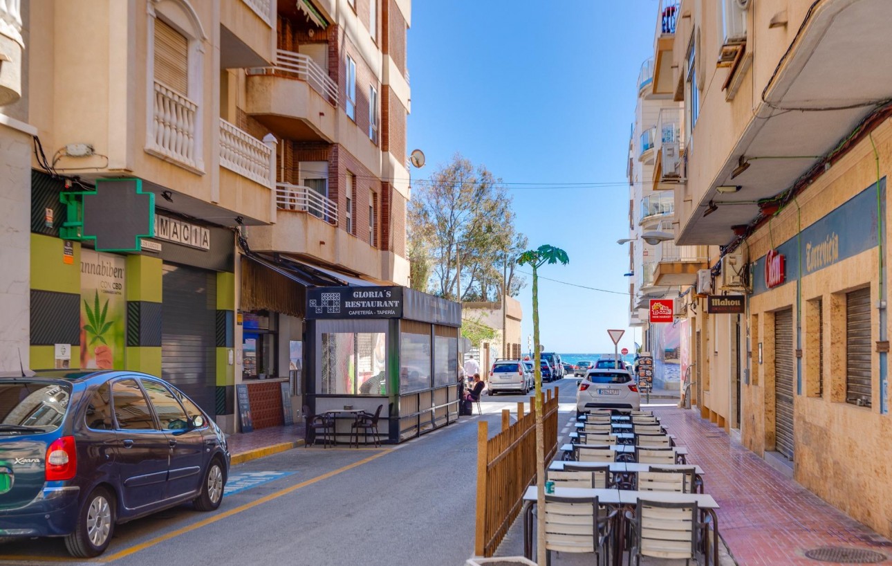 Sale - Apartment - Torrevieja - Playa de los locos