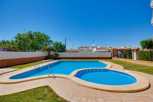 Sale - Apartment - Torrevieja - Nueva Torrevieja