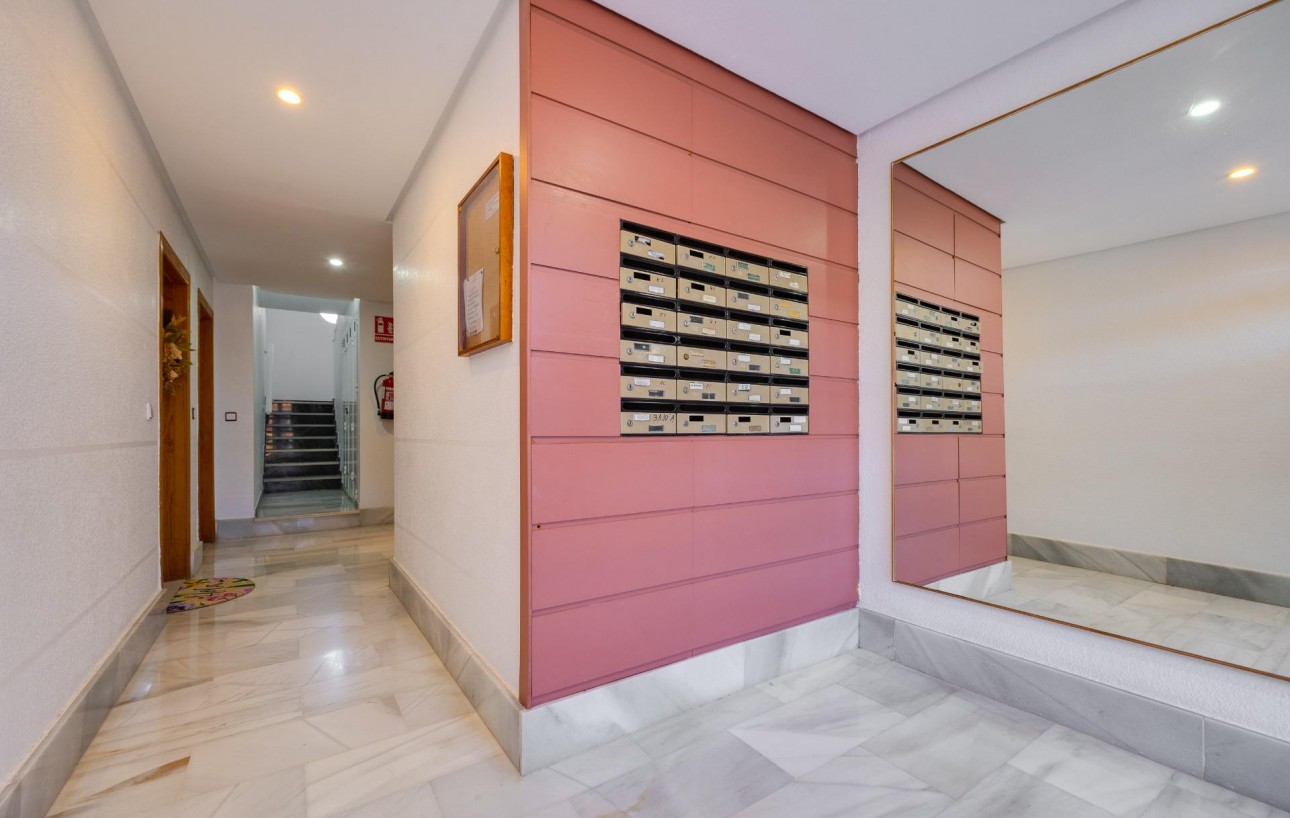 Sale - Apartment - Torrevieja - Nueva Torrevieja