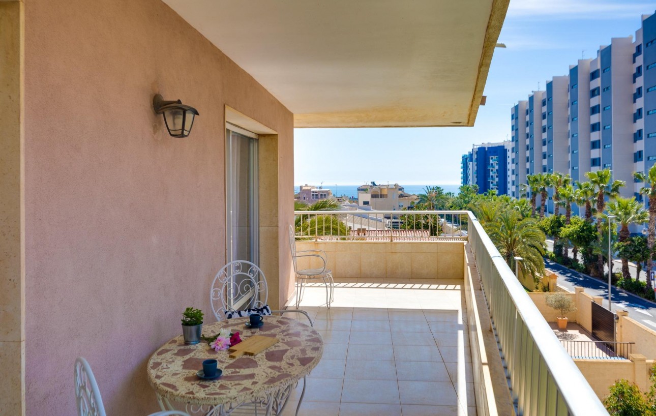 Sale - Apartment - Torrevieja - Punta prima