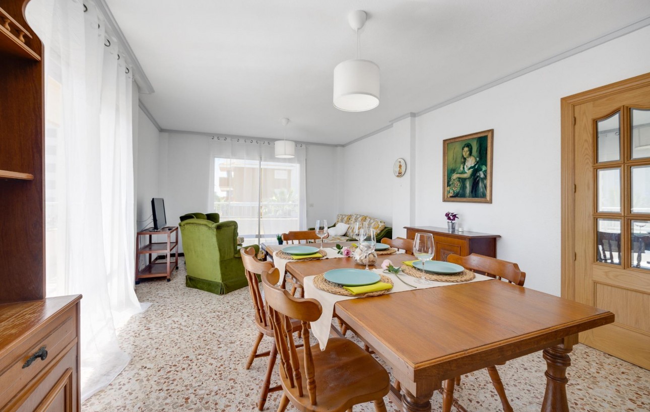 Sale - Apartment - Torrevieja - Punta prima