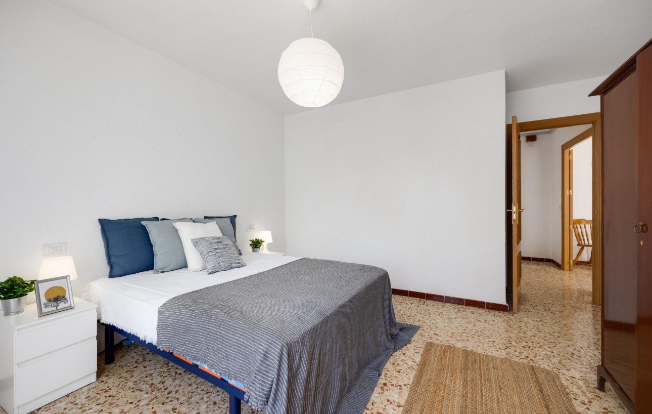 Sale - Apartment - Torrevieja - Punta prima