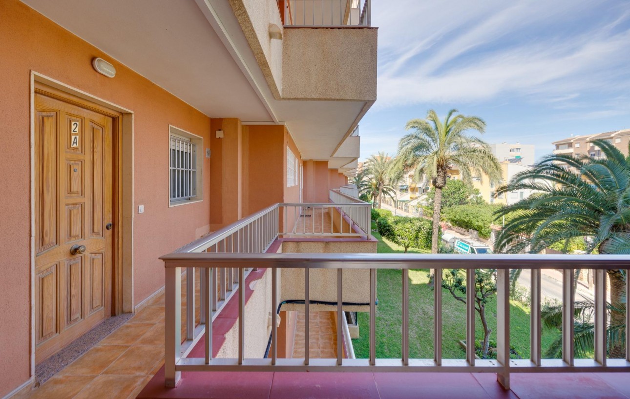 Sale - Apartment - Torrevieja - Punta prima