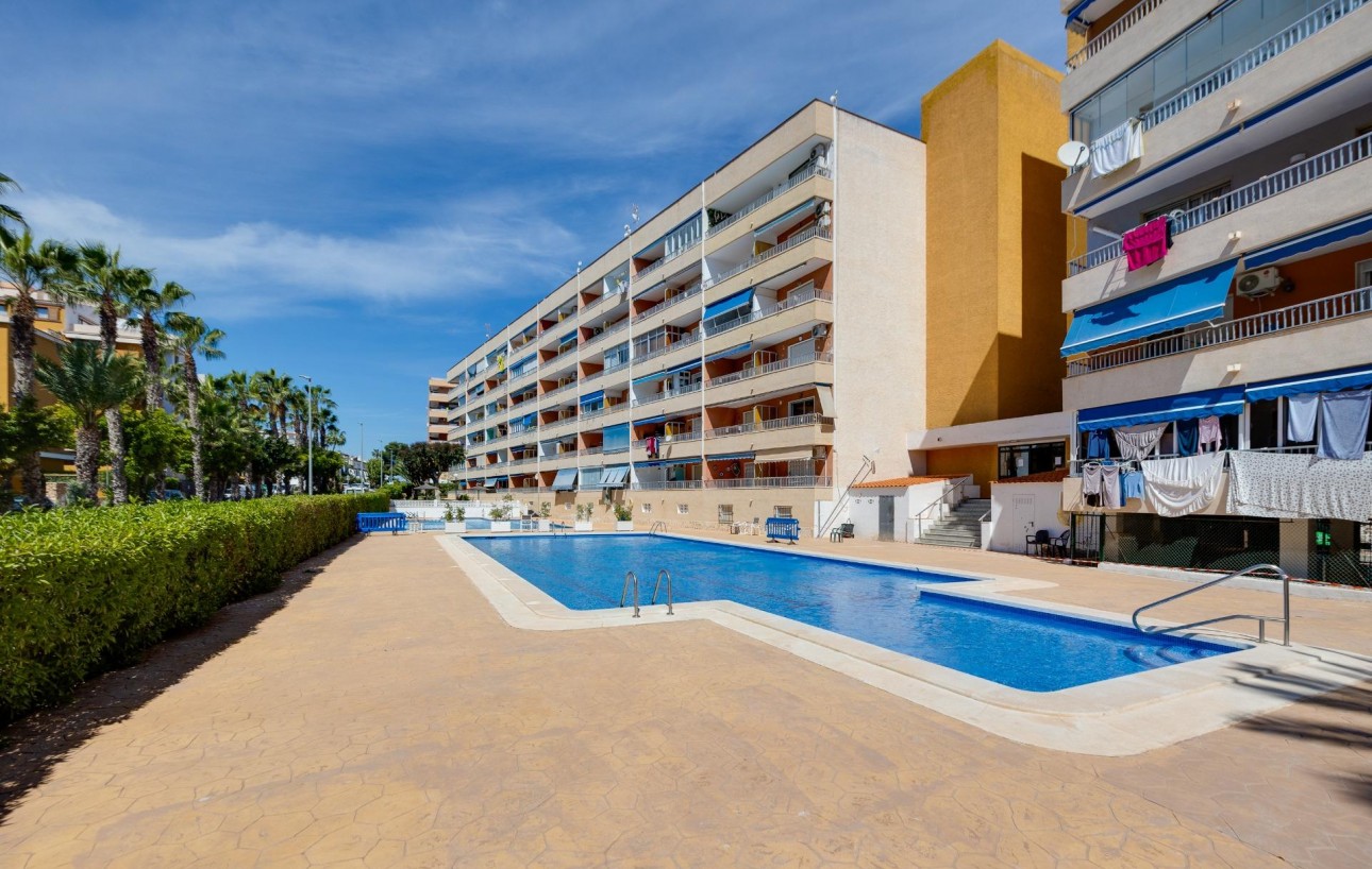 Sale - Apartment - Torrevieja - Punta prima