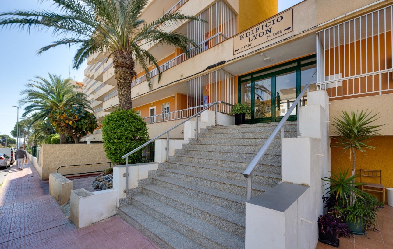 Sale - Apartment - Torrevieja - Punta prima