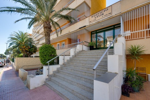 Sale - Apartment - Torrevieja - Punta prima