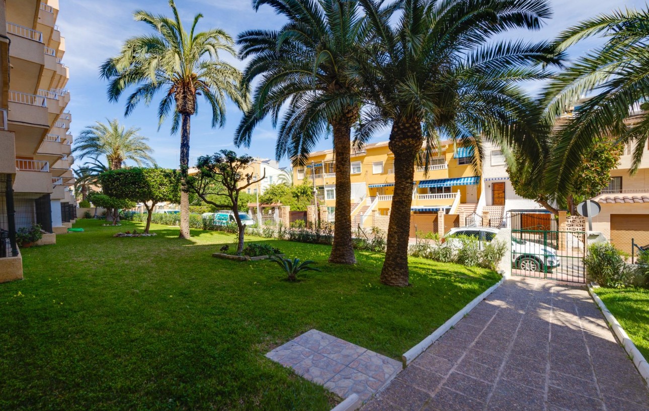 Sale - Apartment - Torrevieja - Punta prima