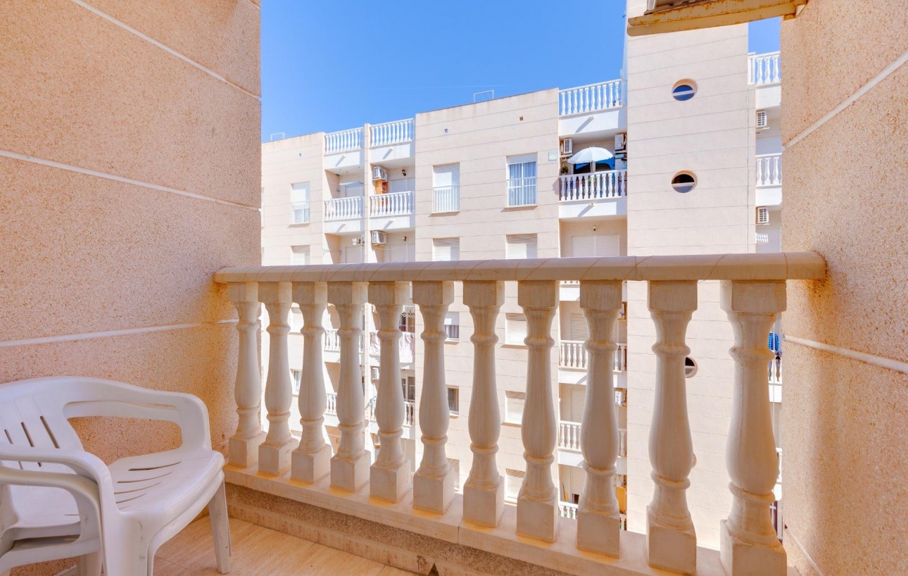 Venta - Apartamento - Torrevieja - Estacion de autobuses