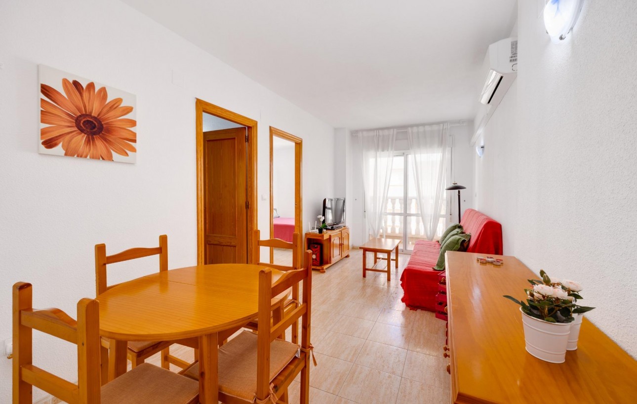 Venta - Apartamento - Torrevieja - Estacion de autobuses