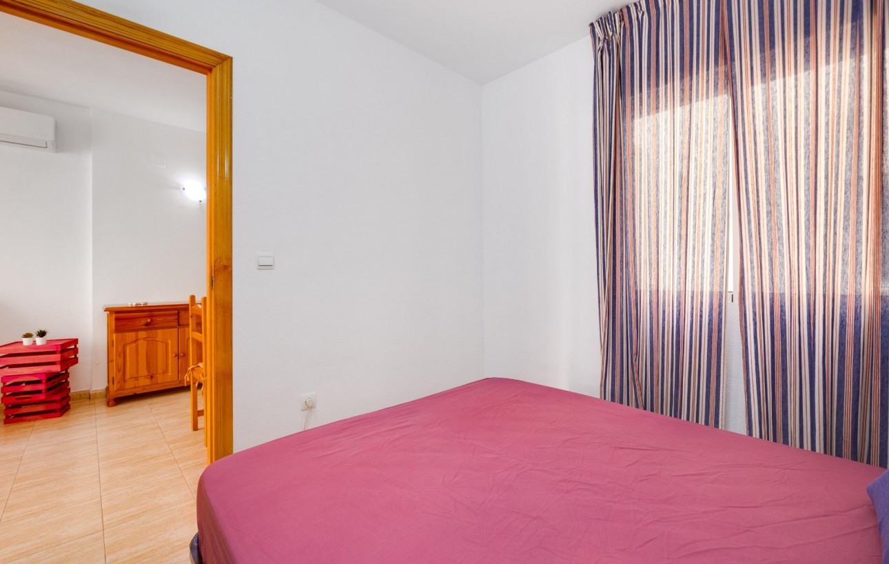 Venta - Apartamento - Torrevieja - Estacion de autobuses