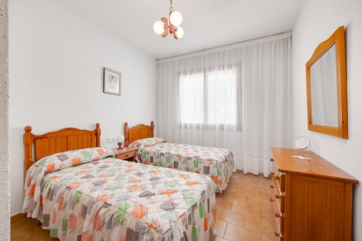 Resale - Bungalow Planta Alta - Torrevieja - Playa de los locos