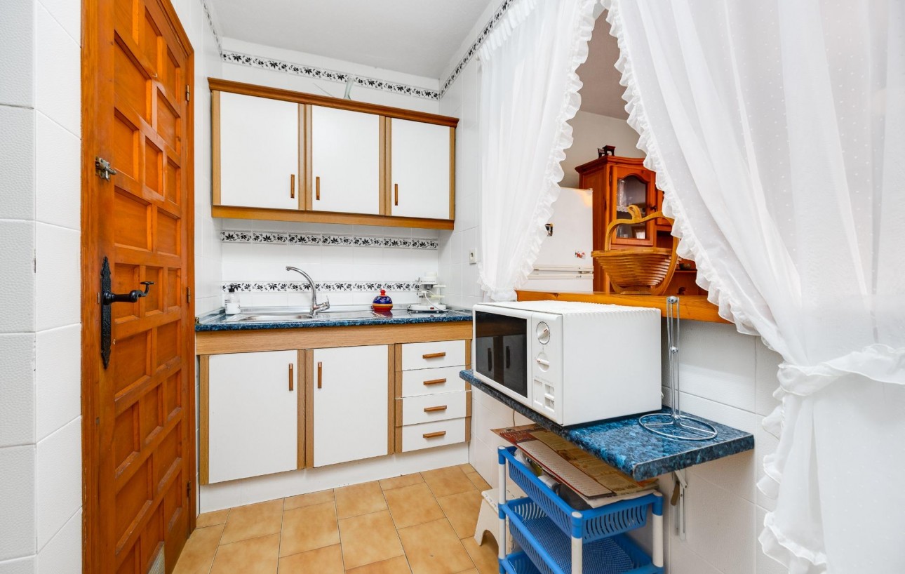 Resale - Bungalow Planta Alta - Torrevieja - Playa de los locos