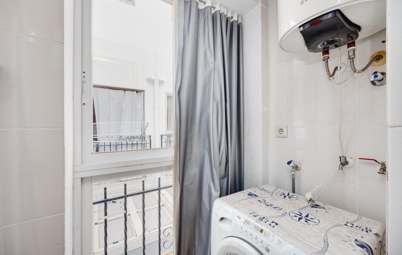 Resale - Bungalow Planta Alta - Torrevieja - Playa de los locos