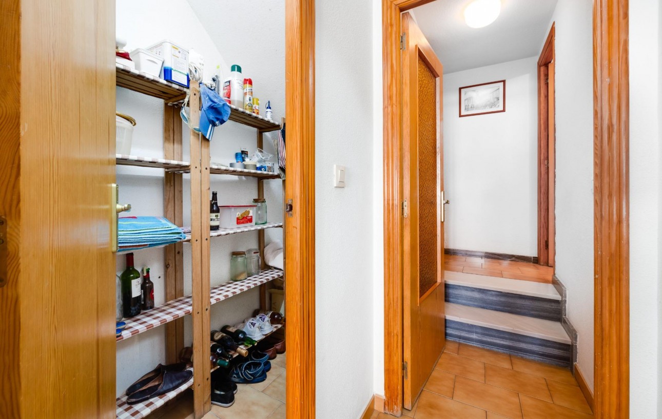 Resale - Bungalow Planta Alta - Torrevieja - Playa de los locos