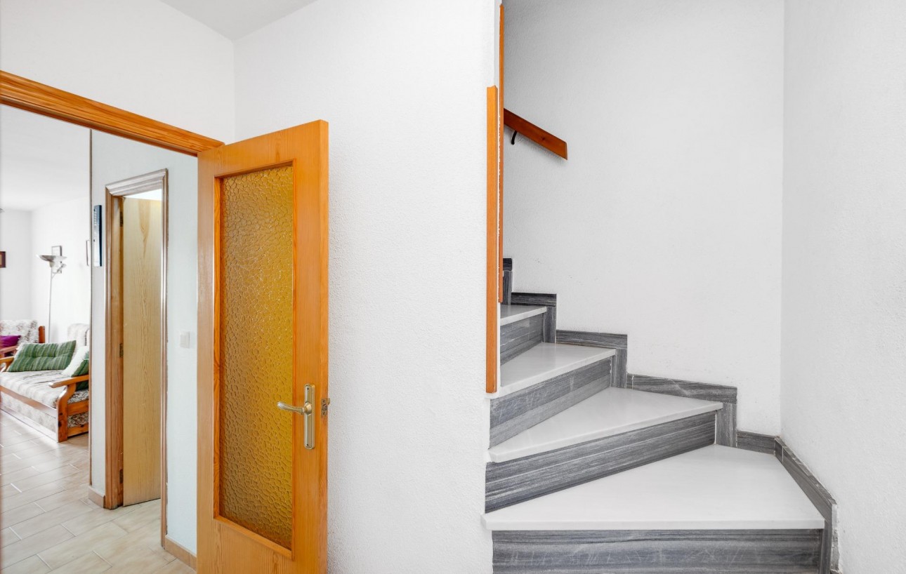 Resale - Bungalow Planta Alta - Torrevieja - Playa de los locos