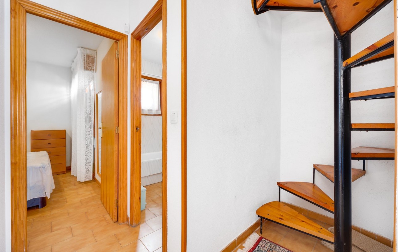 Resale - Bungalow Planta Alta - Torrevieja - Playa de los locos