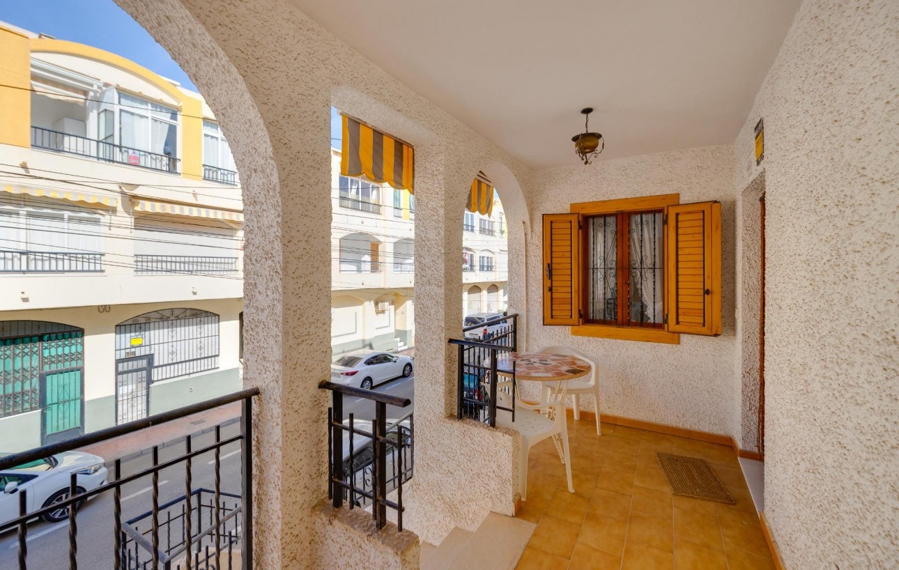 Resale - Bungalow Planta Alta - Torrevieja - Playa de los locos