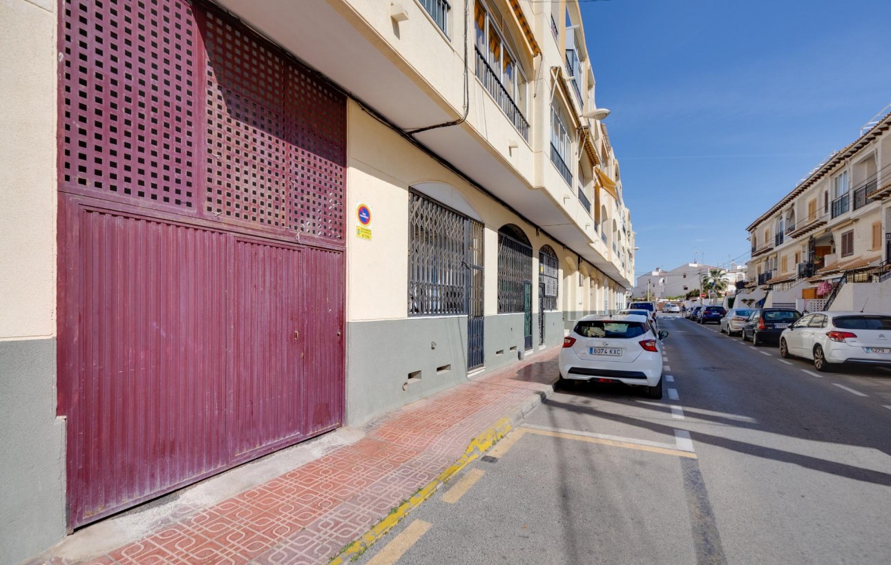 Resale - Bungalow Planta Alta - Torrevieja - Playa de los locos
