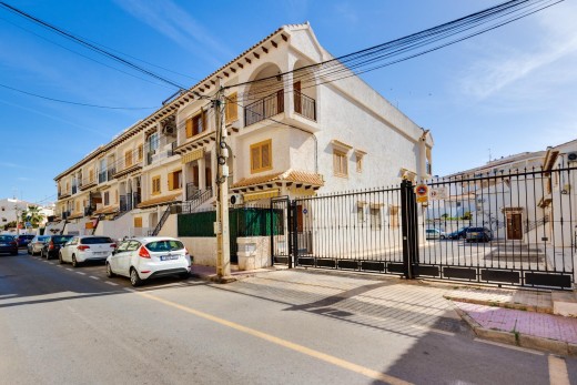 Resale - Bungalow Planta Alta - Torrevieja - Playa de los locos