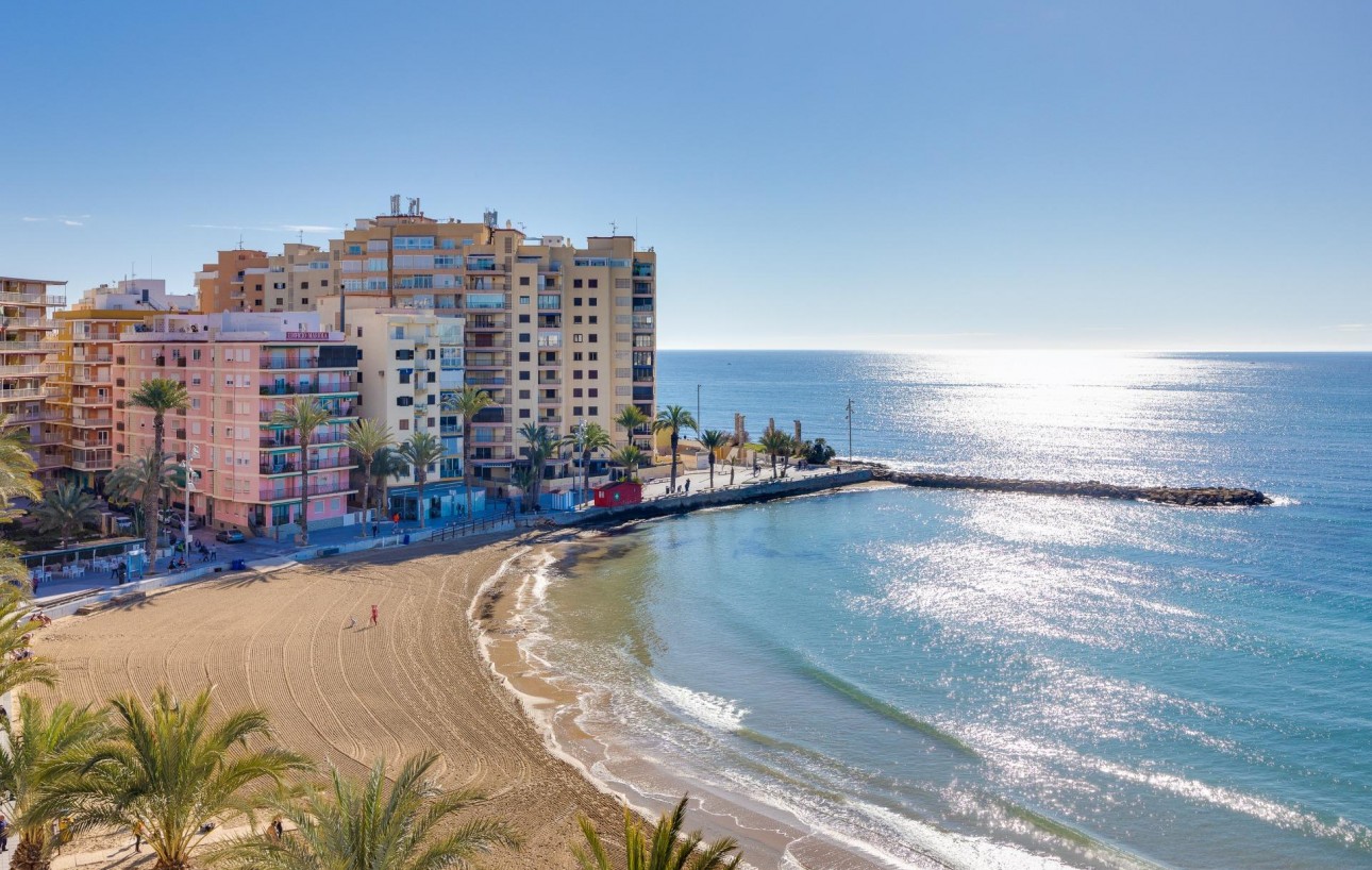 Resale - Bungalow Planta Alta - Torrevieja - Playa de los locos