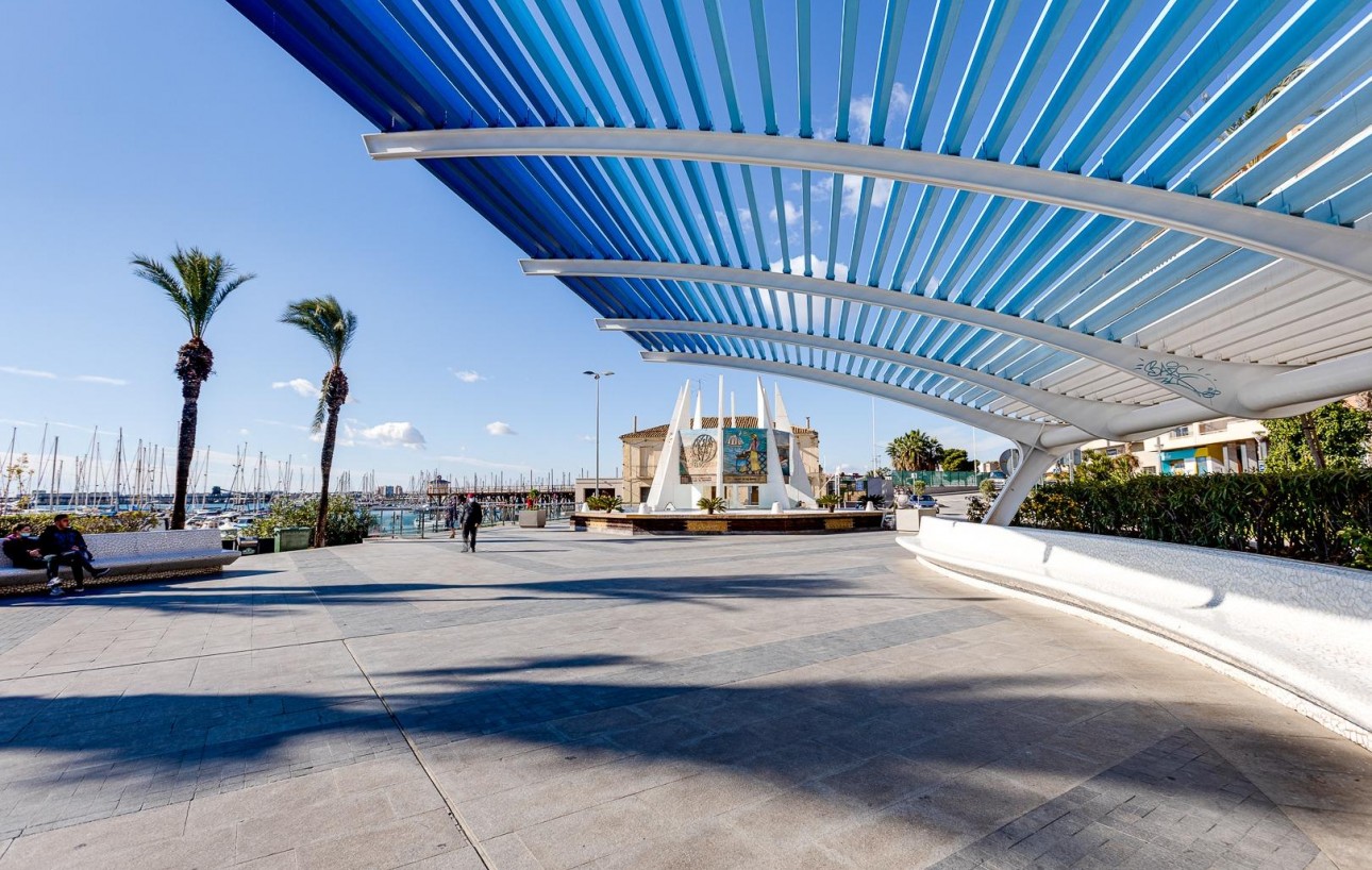Resale - Bungalow Planta Alta - Torrevieja - Playa de los locos