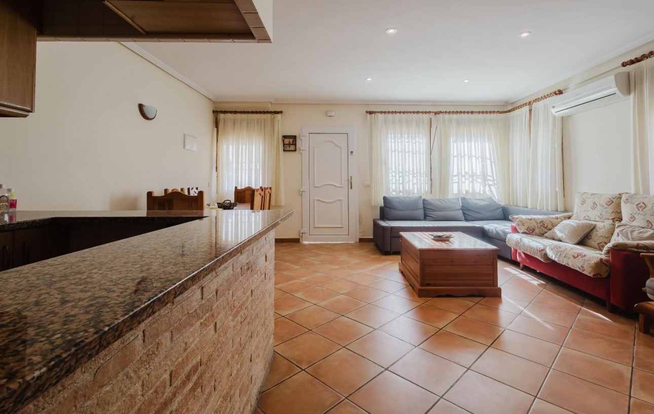 Resale - Bungalow - Torrevieja - Los Europeos
