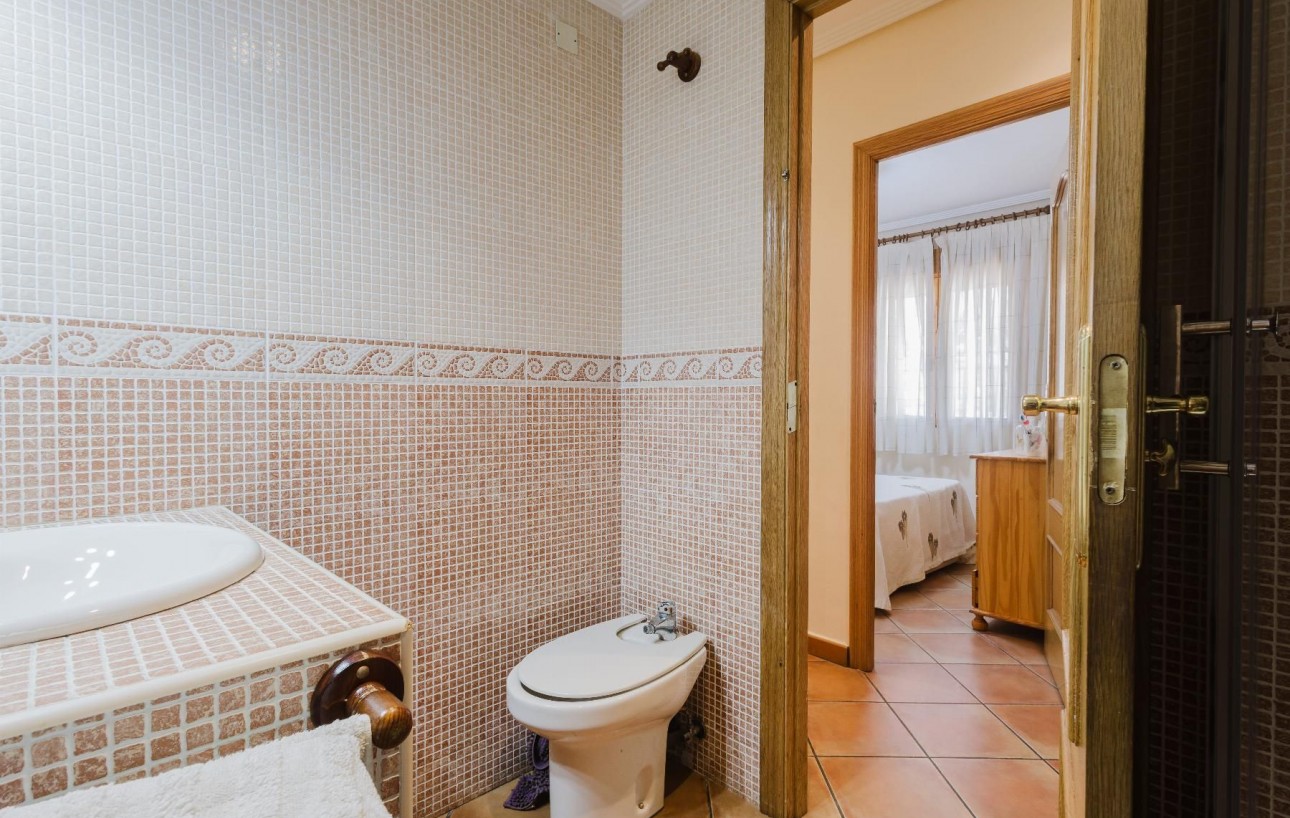Resale - Bungalow - Torrevieja - Los Europeos