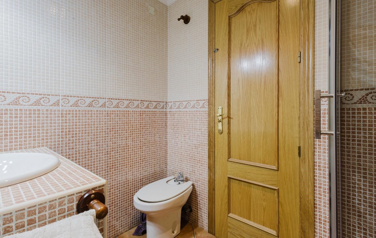 Resale - Bungalow - Torrevieja - Los Europeos