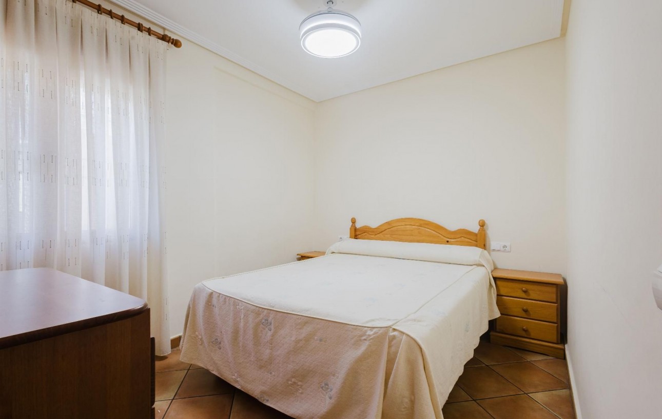 Resale - Bungalow - Torrevieja - Los Europeos