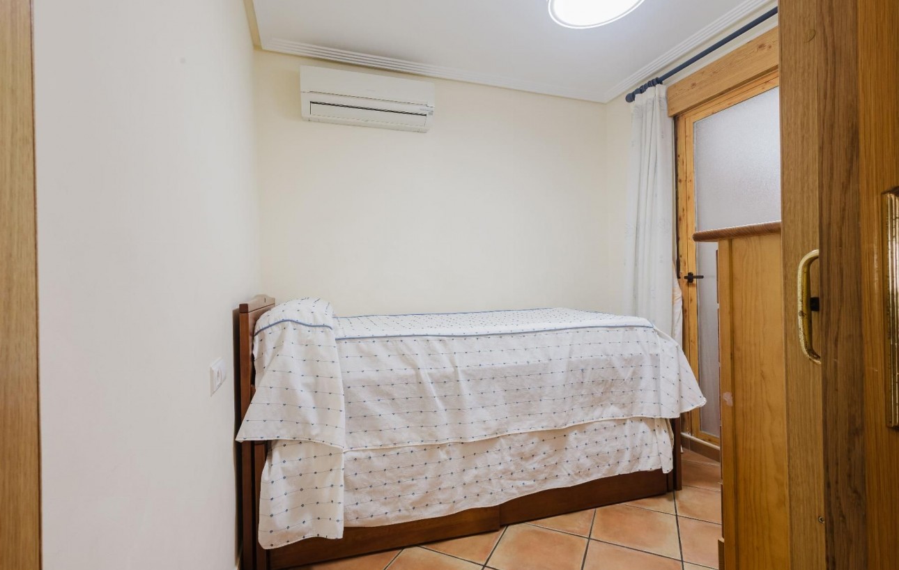 Resale - Bungalow - Torrevieja - Los Europeos