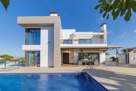 Sale - Villa - Torrevieja - Zona los Frutales