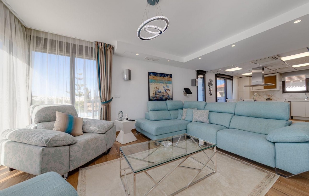 Sale - Villa - Torrevieja - Zona los Frutales