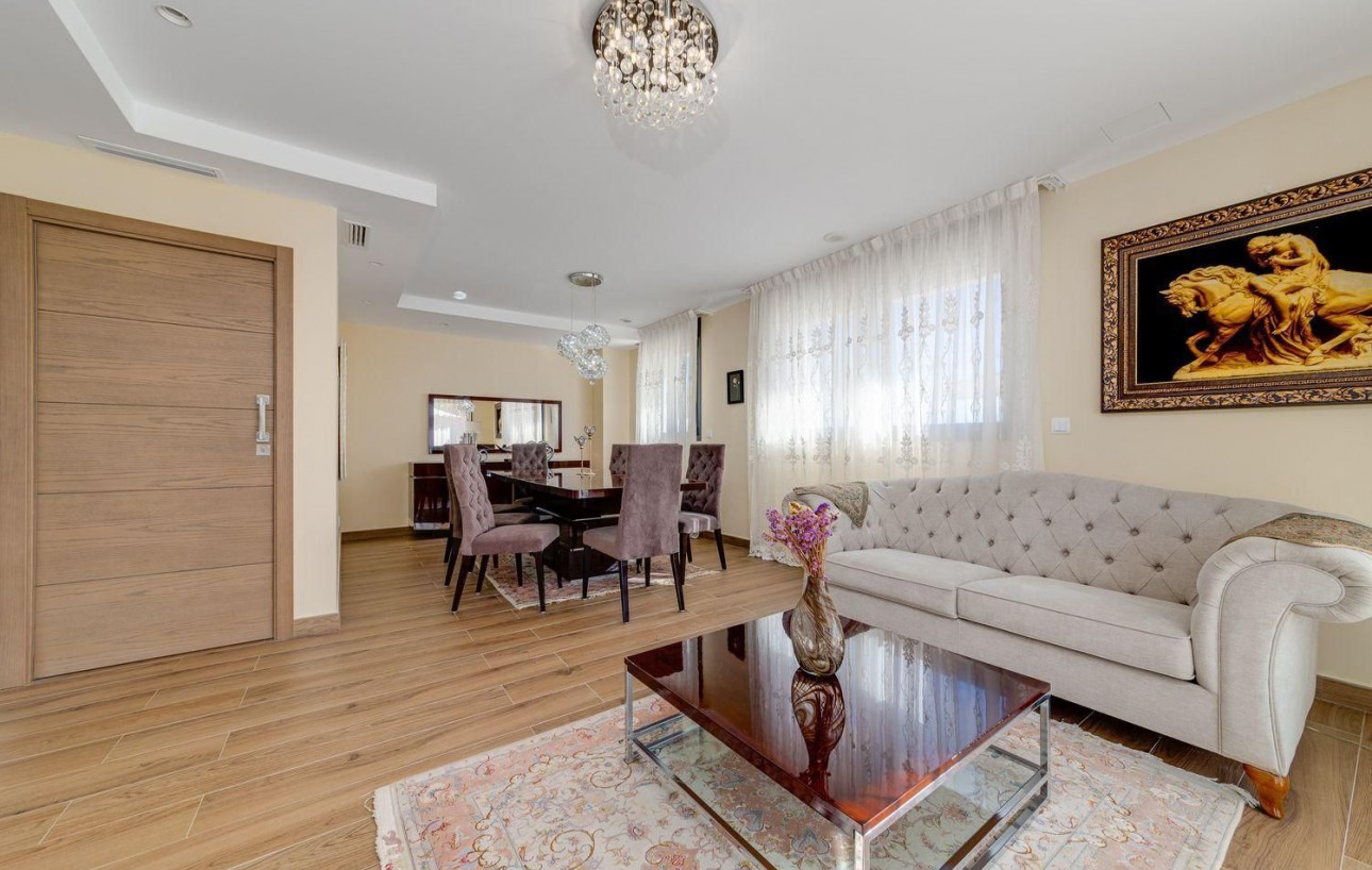 Sale - Villa - Torrevieja - Zona los Frutales
