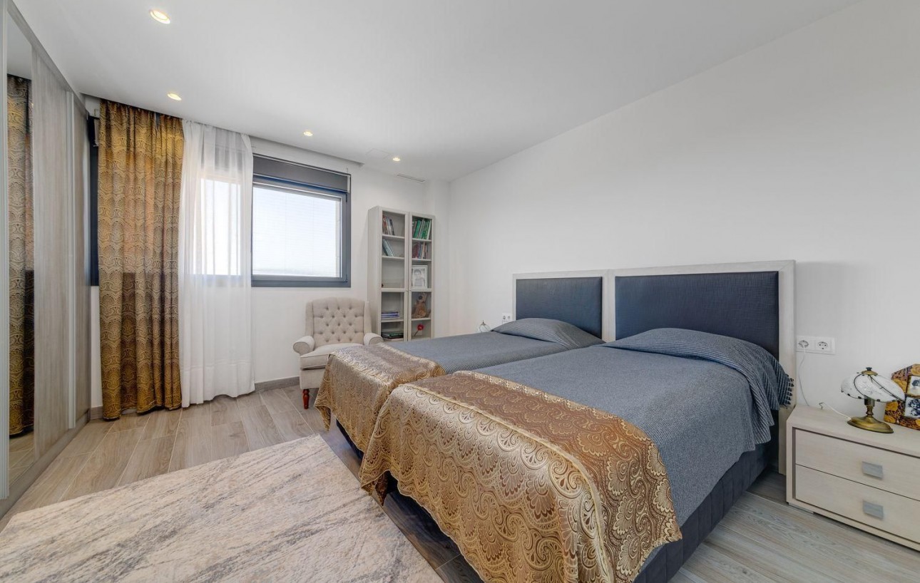 Sale - Villa - Torrevieja - Zona los Frutales