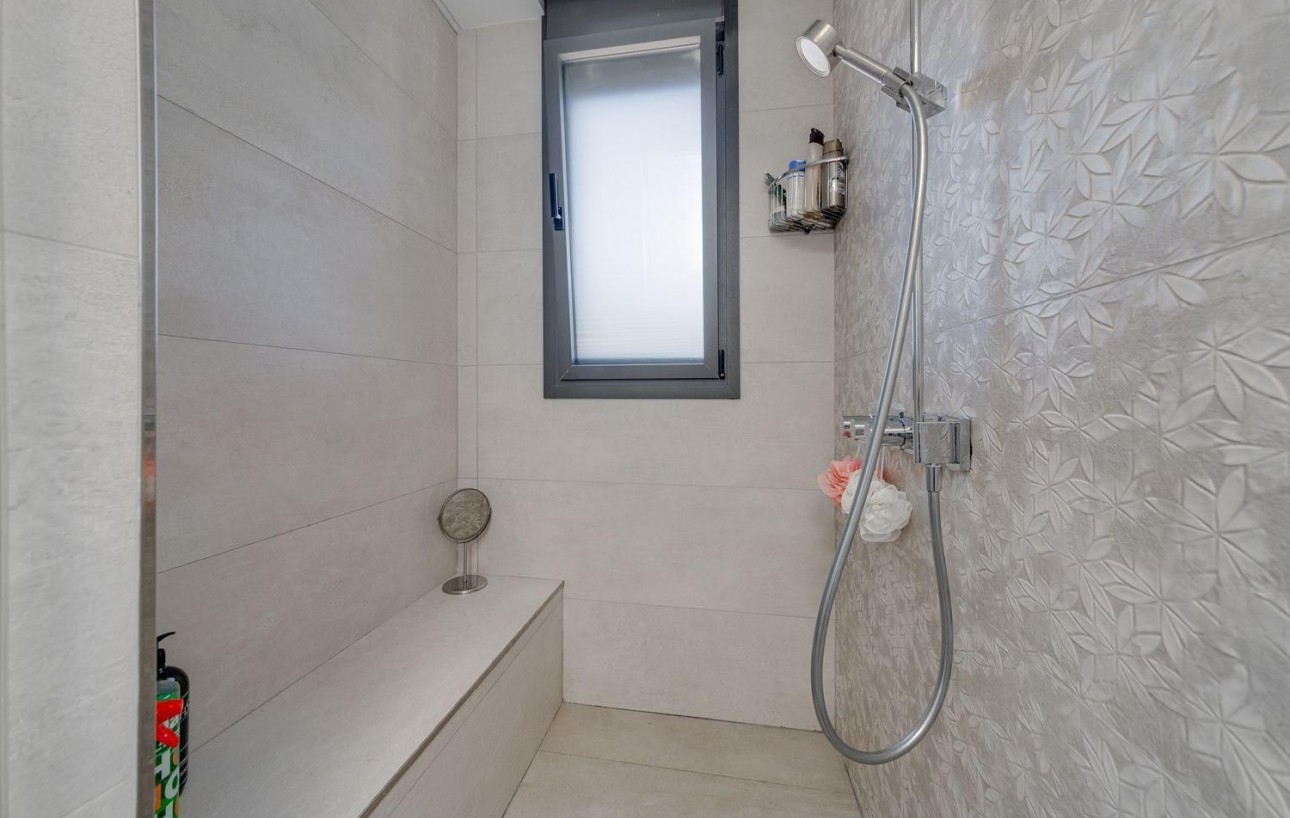 Sale - Villa - Torrevieja - Zona los Frutales