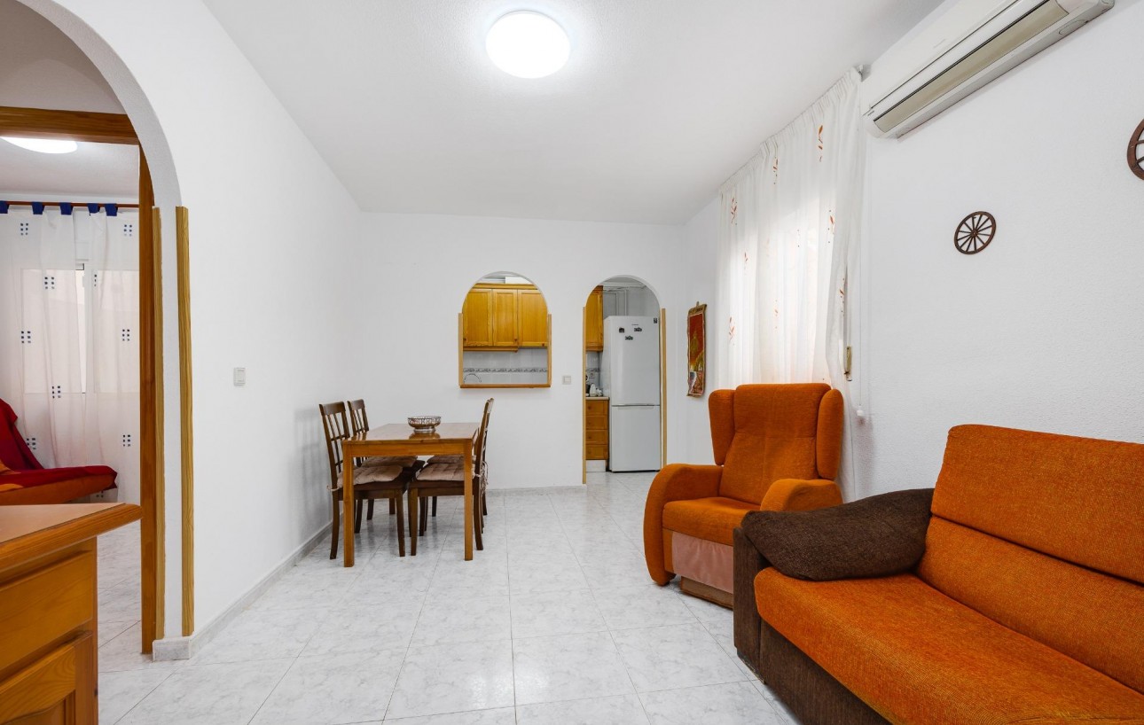 Resale - Wohnung - Torrevieja - Rosaleda-los frutales