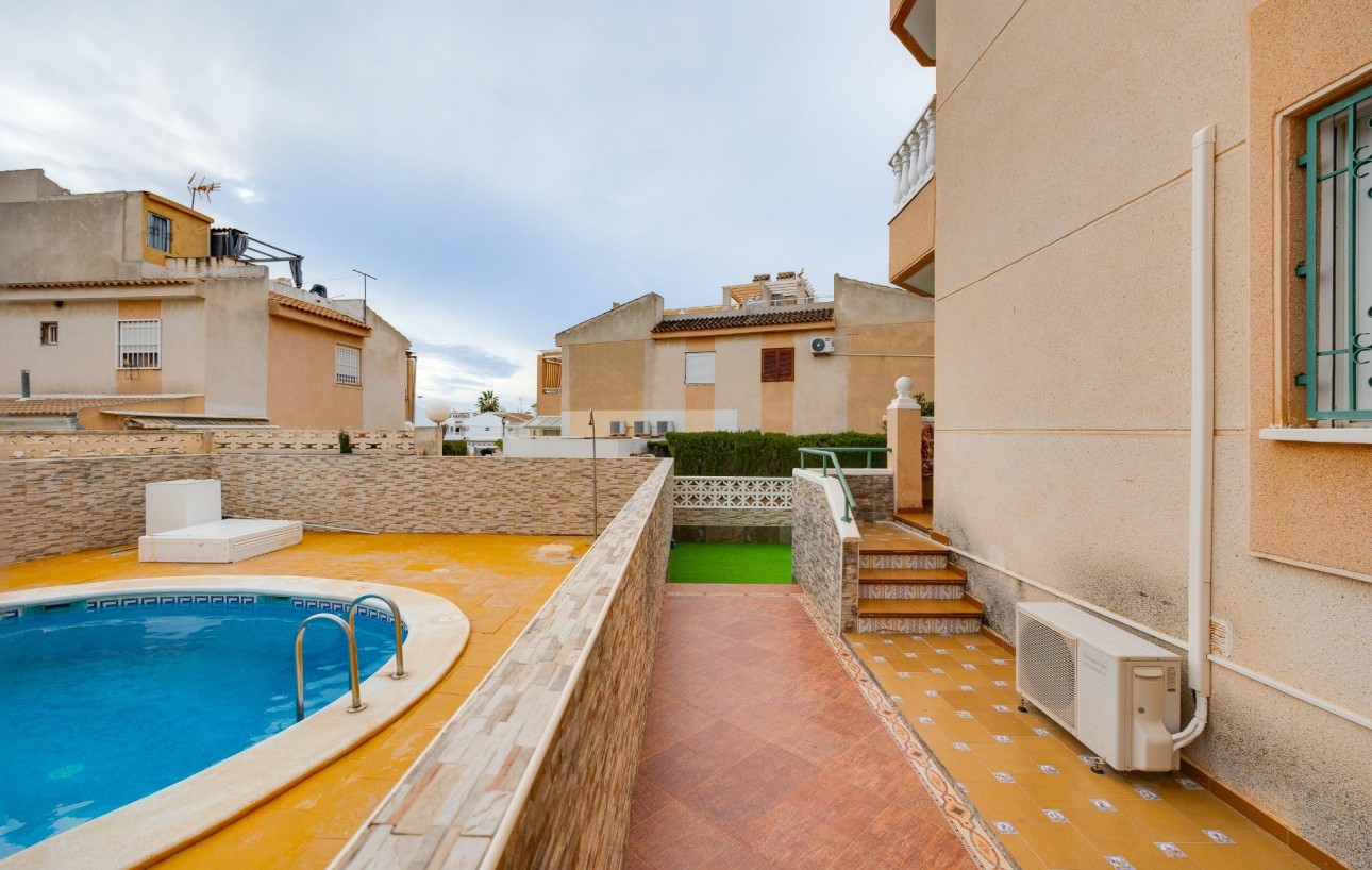 Resale - Wohnung - Torrevieja - Rosaleda-los frutales