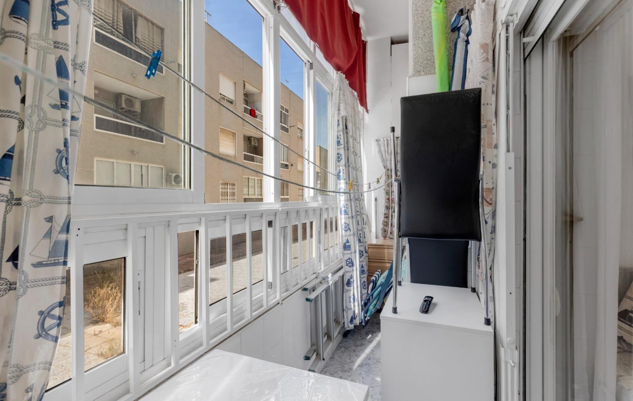 Resale - Wohnung - Torrevieja - Centro - Muelle Pesquero