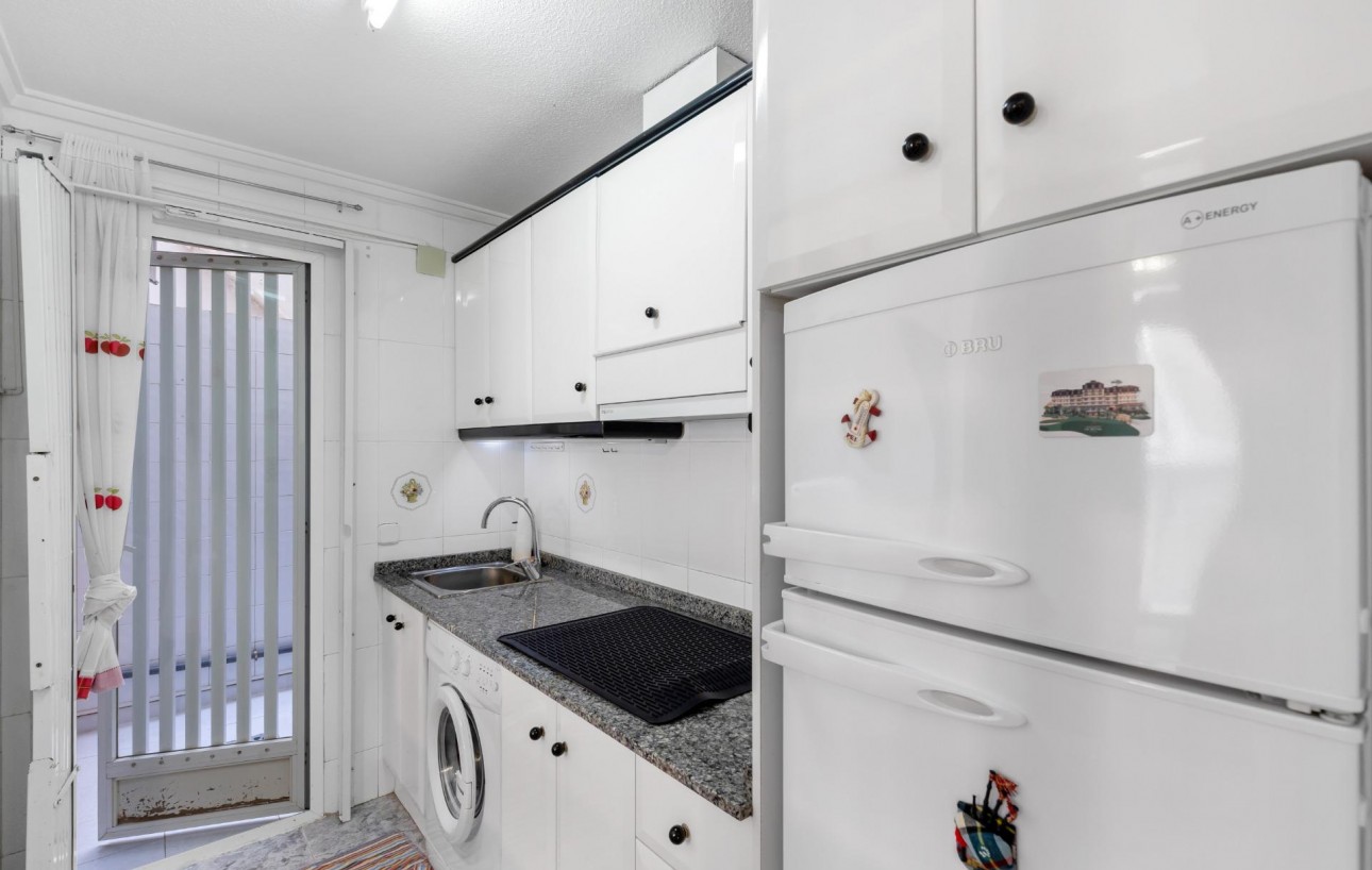 Resale - Wohnung - Torrevieja - Centro - Muelle Pesquero
