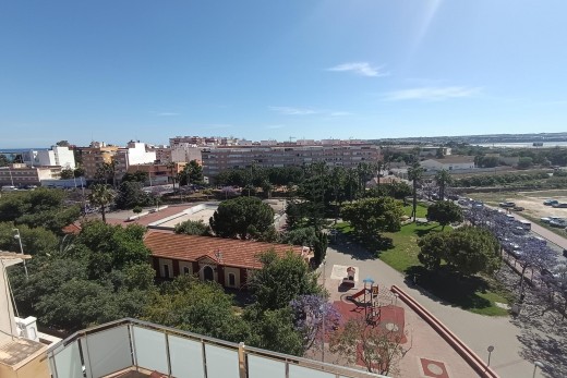 Resale - Lägenhet - Torrevieja - Acequion
