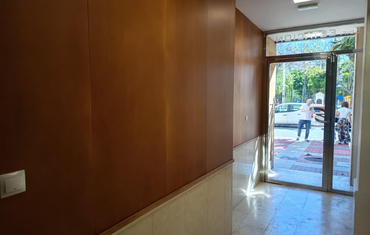 Resale - Lägenhet - Torrevieja - Acequion