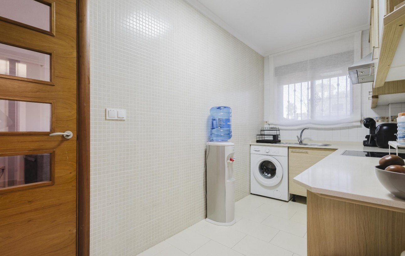 Revente - Chalet - Torrevieja - Aguas Nuevas