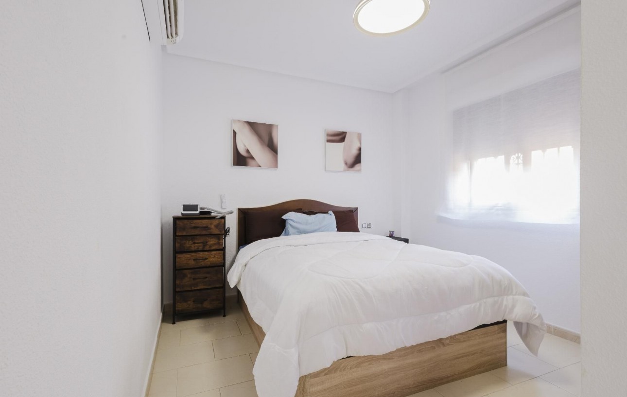 Revente - Chalet - Torrevieja - Aguas Nuevas