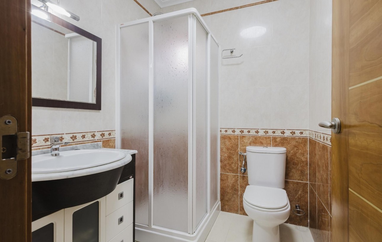 Revente - Chalet - Torrevieja - Aguas Nuevas