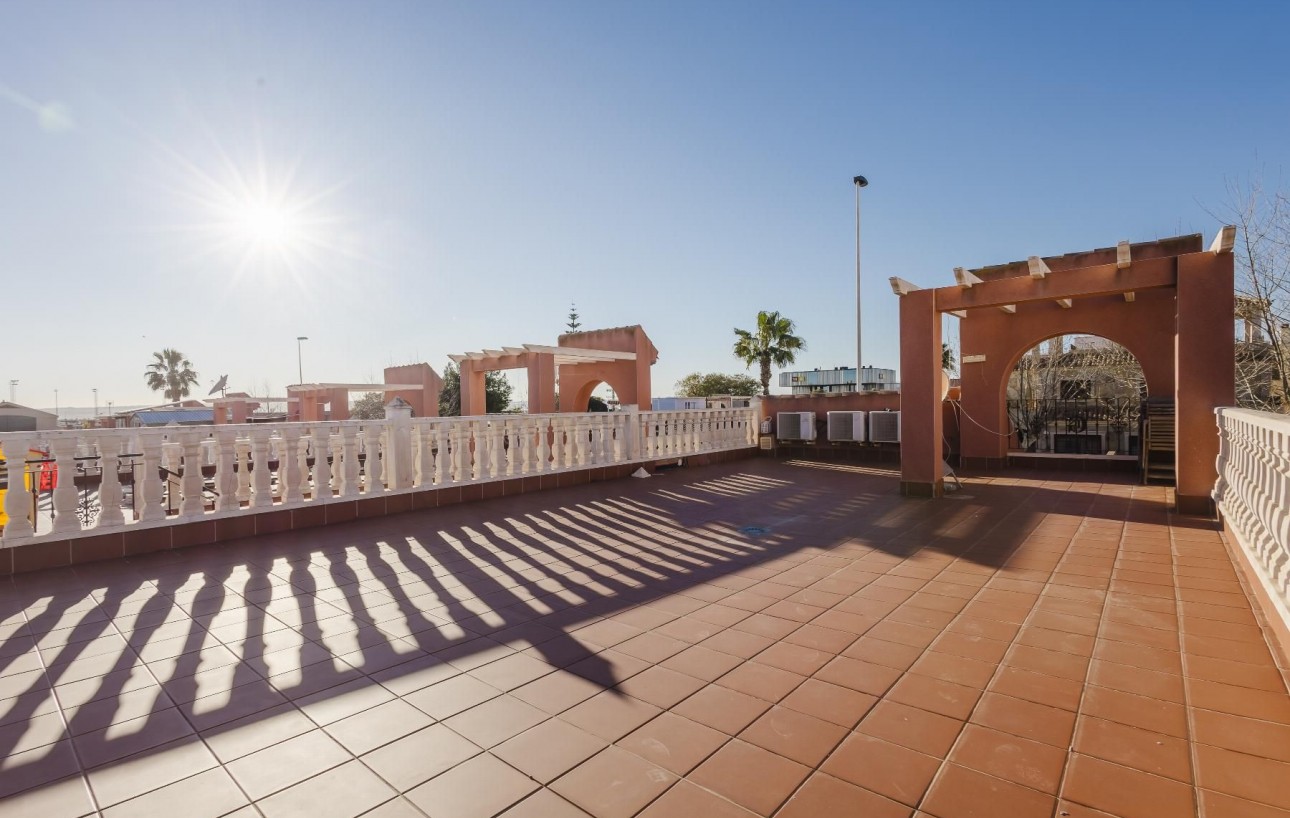 Revente - Chalet - Torrevieja - Aguas Nuevas